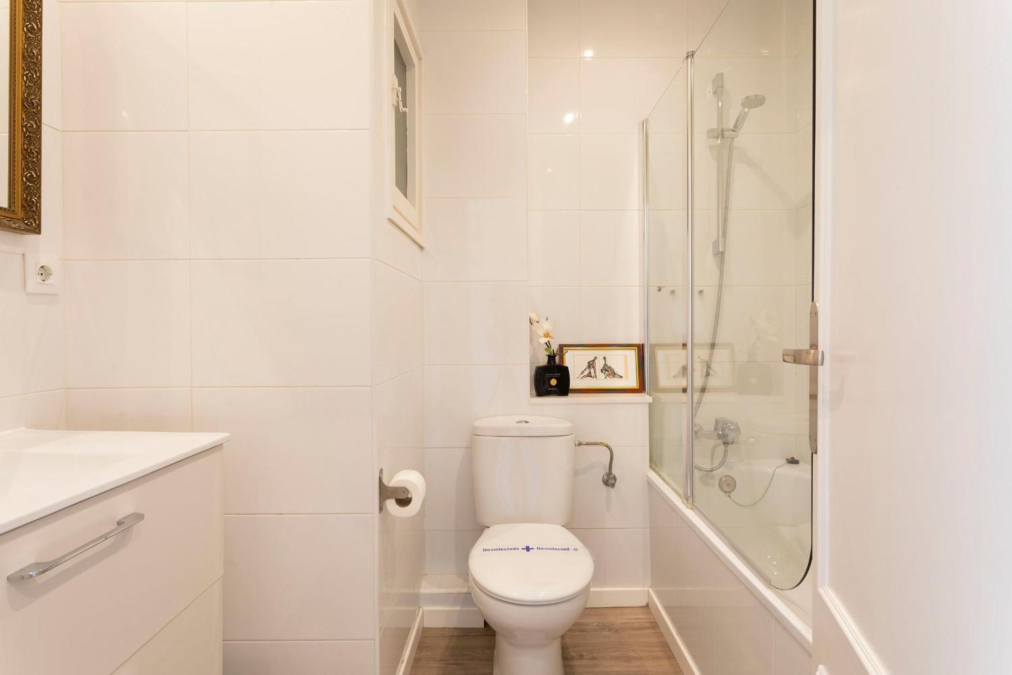 Cozy Apartment Near Fira Gran Via With Ac L'Hospitalet de Llobregat Exterior foto