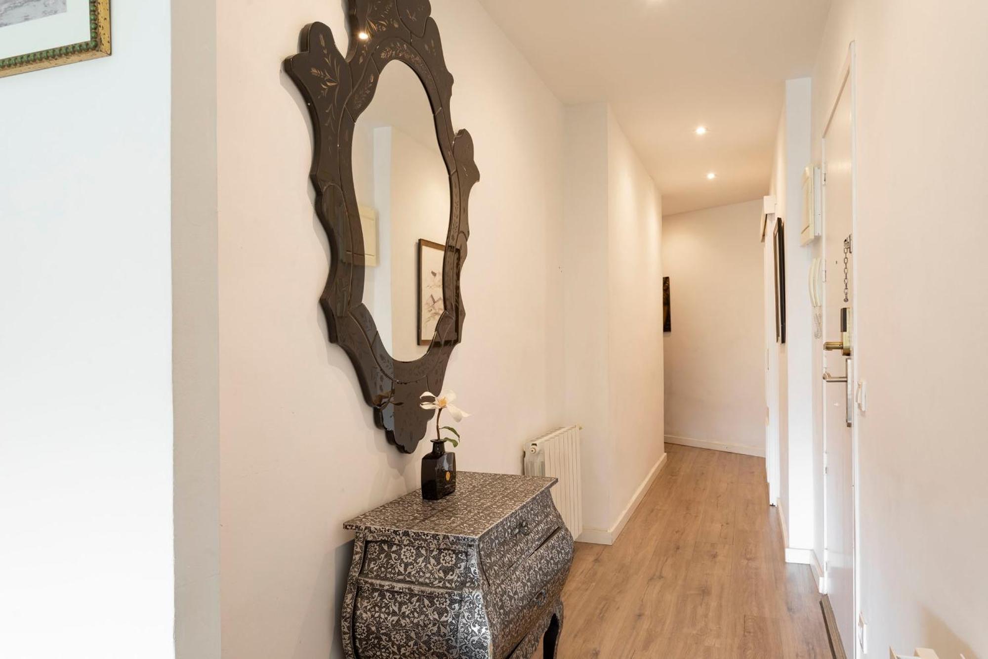 Cozy Apartment Near Fira Gran Via With Ac L'Hospitalet de Llobregat Exterior foto